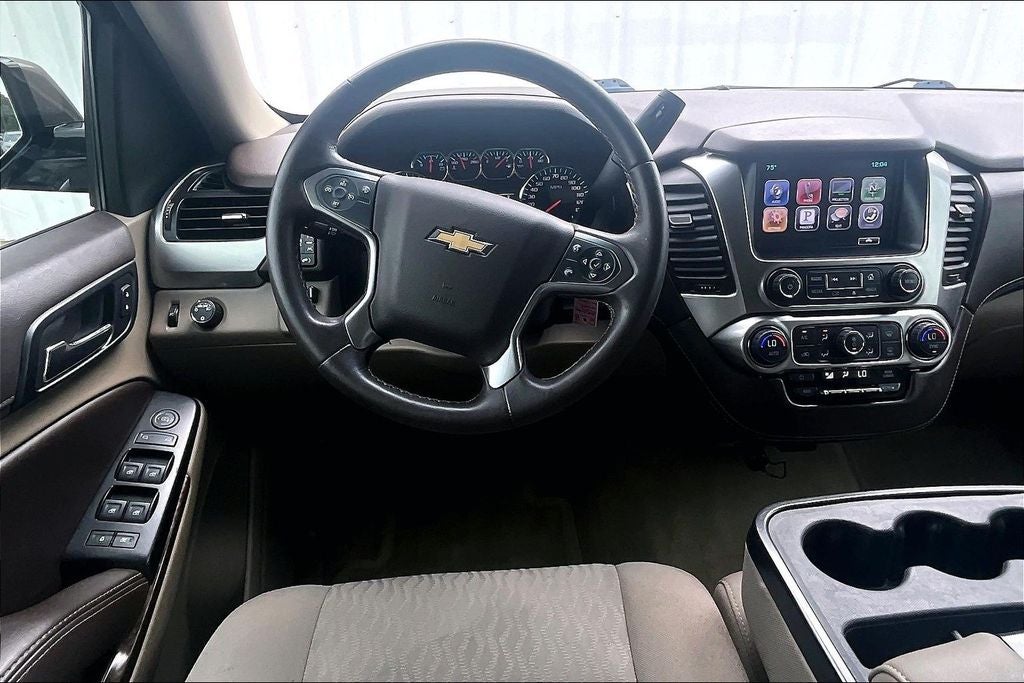 2016 Chevrolet Suburban — detail view