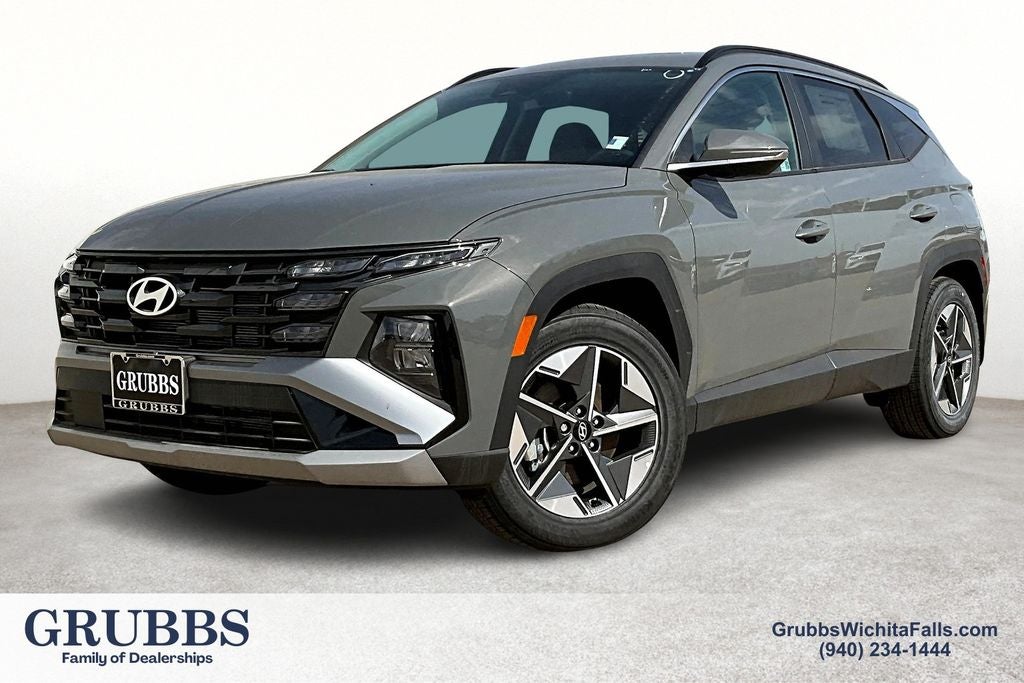 2025 Hyundai Tucson SEL Convenience in Hampton Gray — front three-quarter view